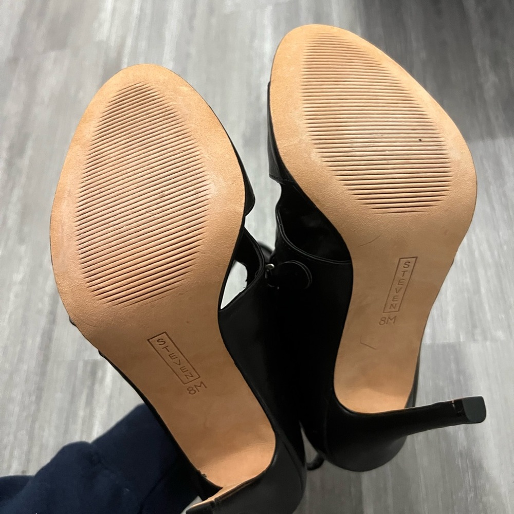 Steven booties - Picture 9 of 9